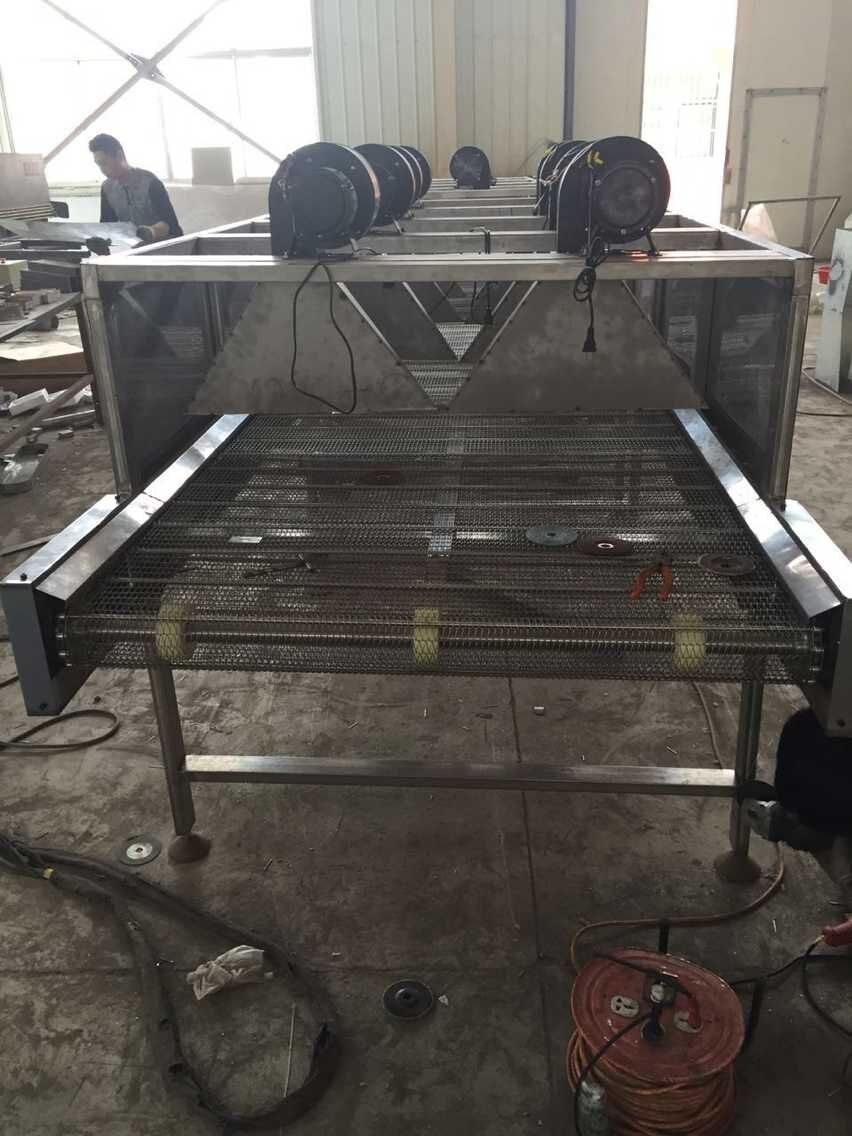 網(wǎng)帶輸送機(jī)