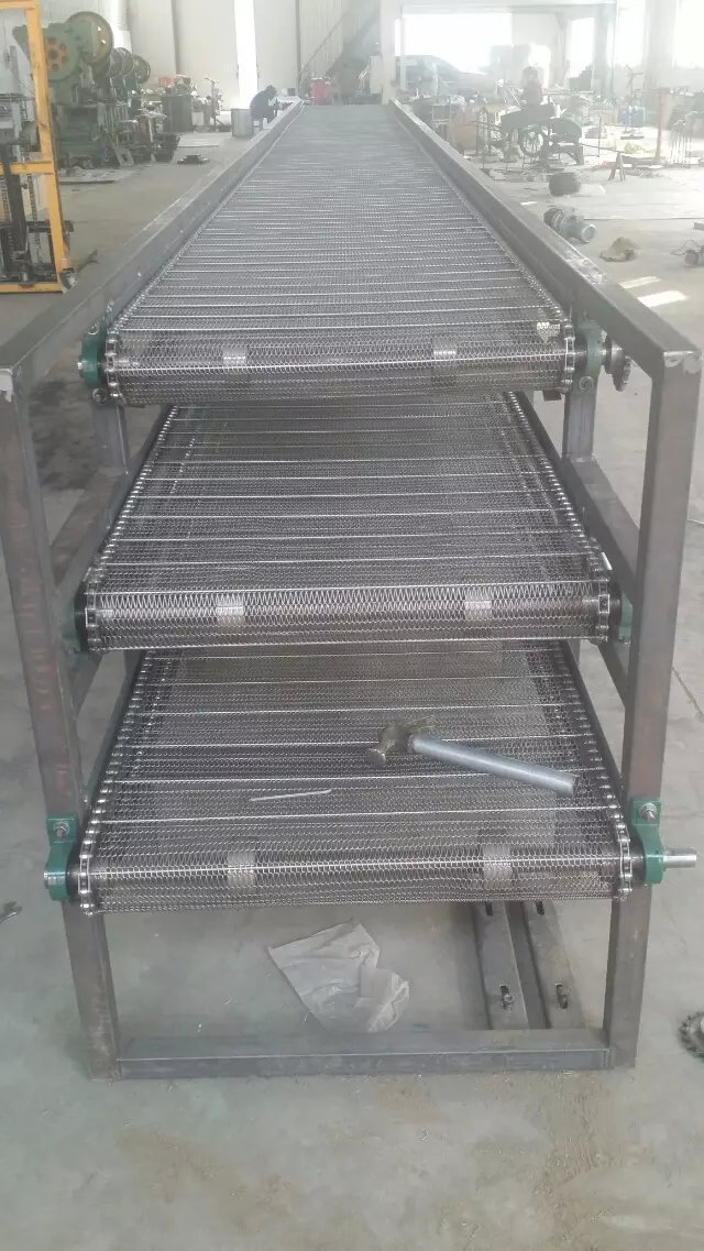 三層網(wǎng)帶輸送機